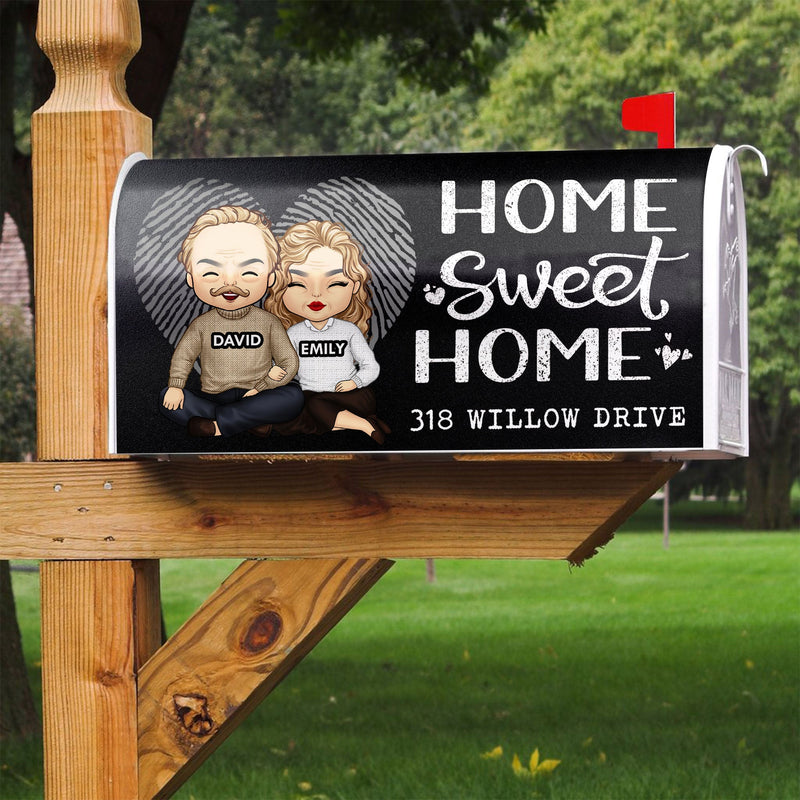 A Lovely Lady And A Grumpy Old Man Live Here - Personalized Magnetic Mailbox Cover