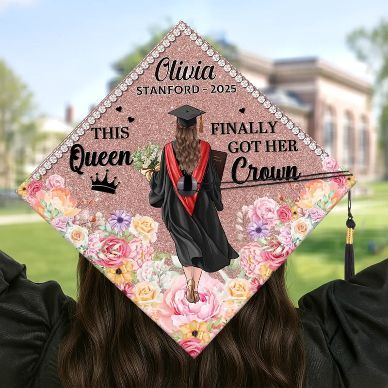 This Queen Finally Got Her Crown - Family Personalized Custom Graduation Cap - Graduation Gift For Family Members, Siblings, Brothers, Sisters
