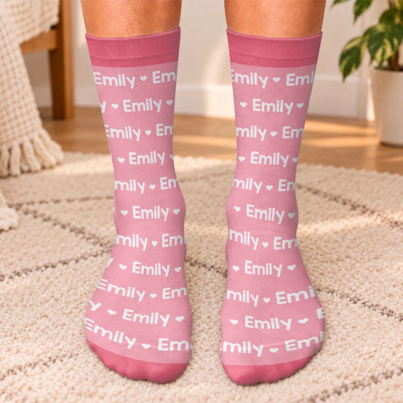Custom Name Heart Pattern Kids Gifts - Personalized Middle Tube Socks