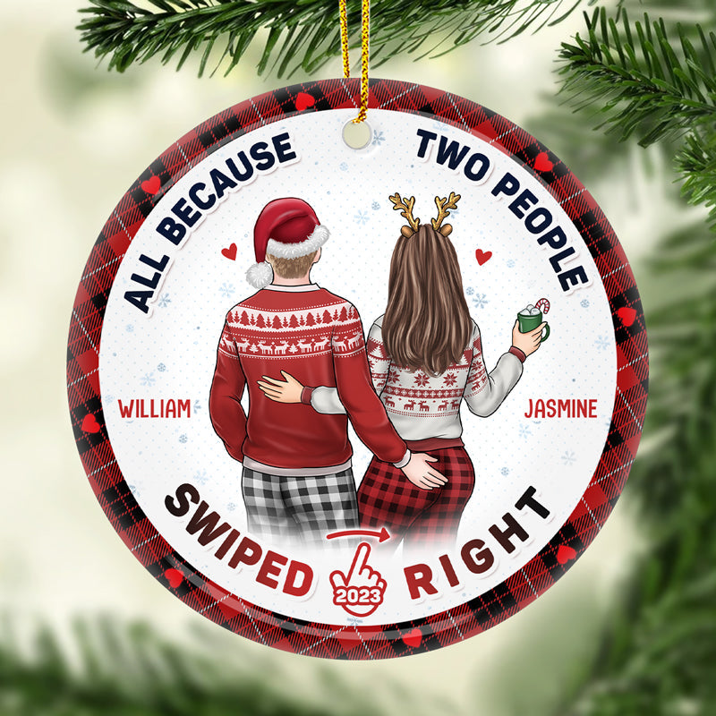 I'm Glad That We Matched - Couple Personalized Custom Ornament - Ceramic Round Shaped - Christmas Gift For Husband Wife, Anniversary