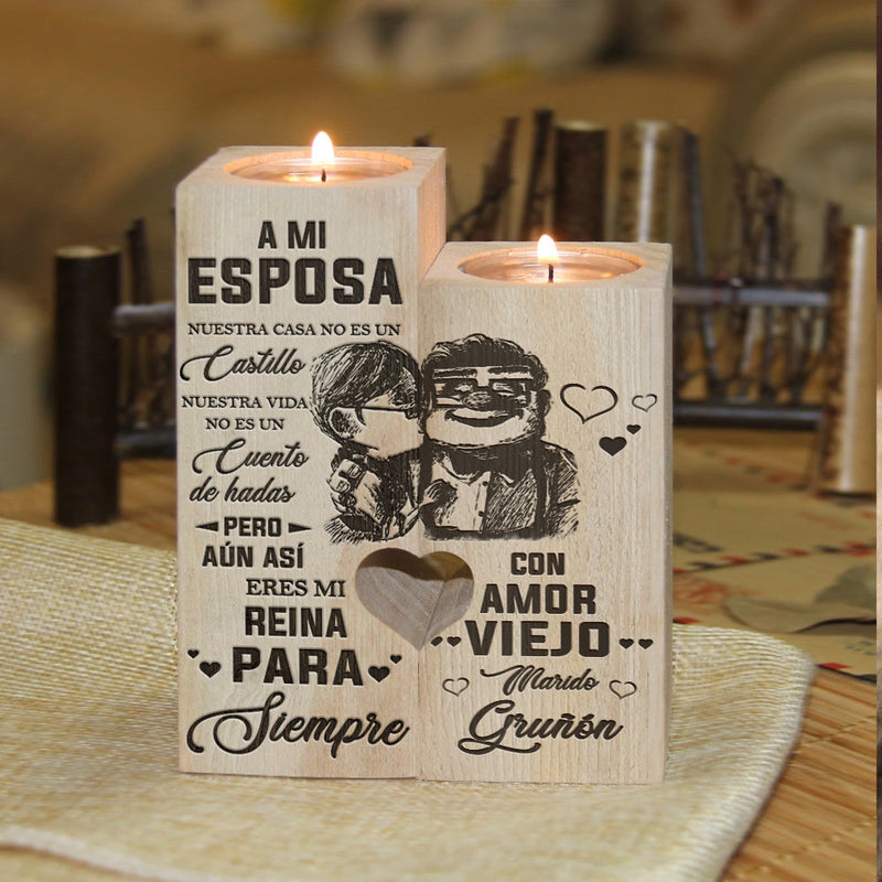 A Mi Esposa Nuestra Casa No Es Un Castillo - Gift For Couples, Candle Holder